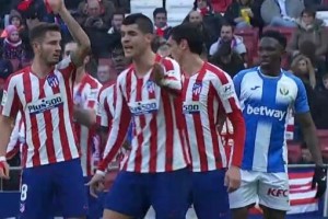  都灵德比战火药味浓 双方冲突染红三人退场  