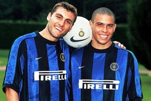  波尔多年长前锋宝刀不老，独中两元助队逆转局势