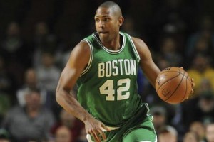  凯尔特人塔图姆全面发挥，绿军擒步行者登东部第二  