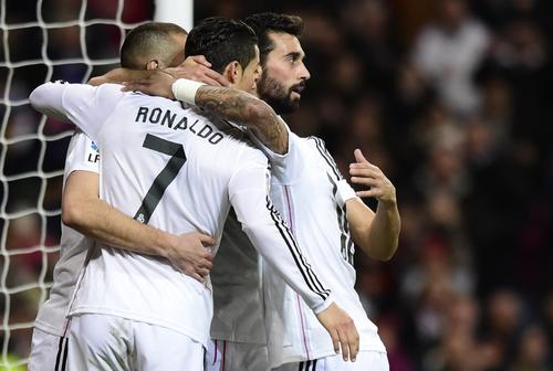  尤文图斯新援首秀破门助球队登顶积分榜  